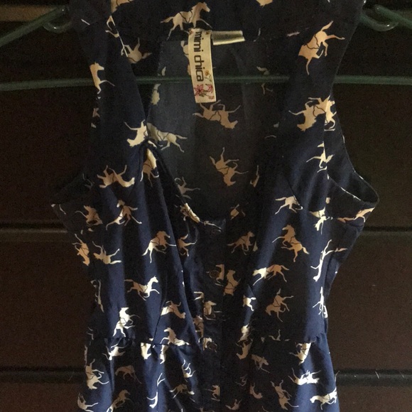 Dress. - Picture 3 of 4